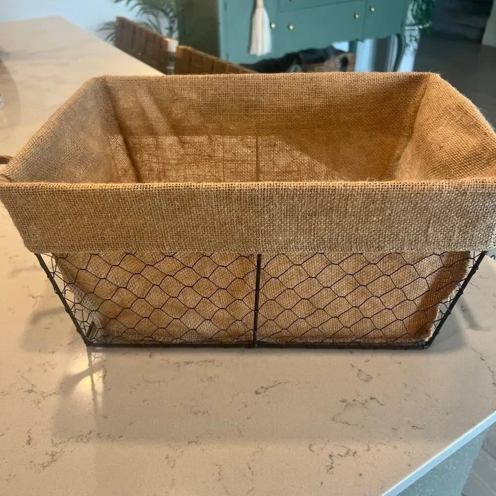 Chicken wire basket with burlap liner